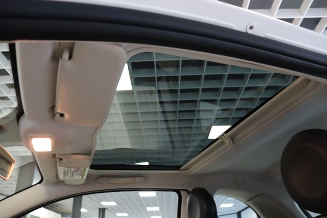 Fahrzeugabbildung Fiat 500 Lounge 1.2 8V|PANORAMA|KLIMA|SERVO|BLUE&ME
