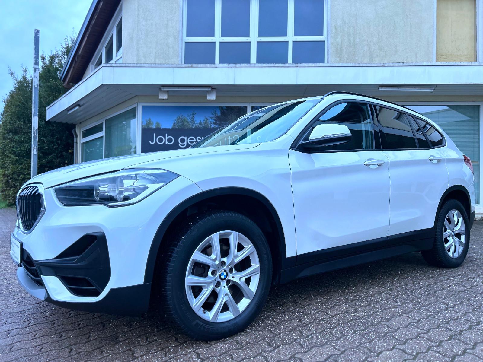 BMW X1 sDrive 18 i Advantage Navi Leder Panorama Pdc
