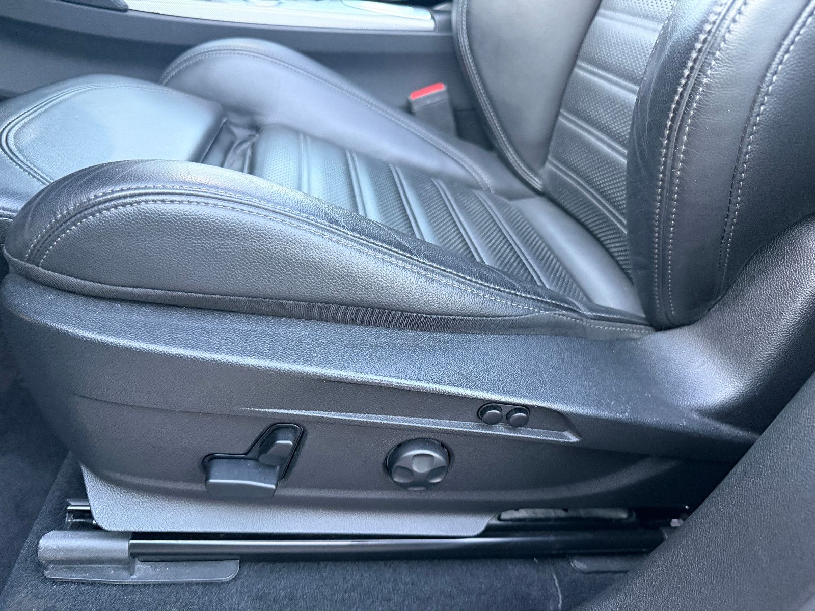 Fahrzeugabbildung Alfa Romeo Stelvio Veloce Q4/PANORAMA/H&K-SOUND/21''ZOLL