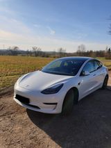 Tesla Model 3 2023 gepflegter Zustand 2 Reifensätze! - Tesla Model 3 aus 2023