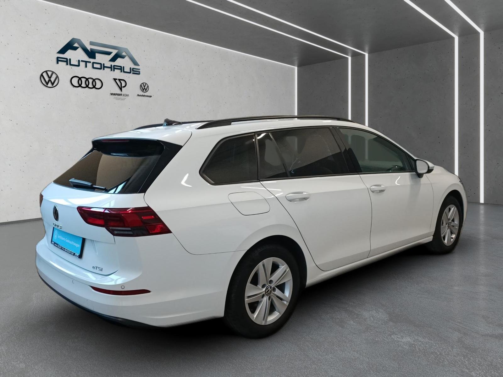 Volkswagen Golf VIII Var. 1.5 eTSI LIFE DSG RFK*Navi*SHZ*LE, миниатюра 4