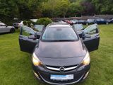 Opel Astra J Sports Tourer Exklusiv/AHK/TEMPOMAT/SO&W - Opel mit Diesel-Antrieb: Kombi