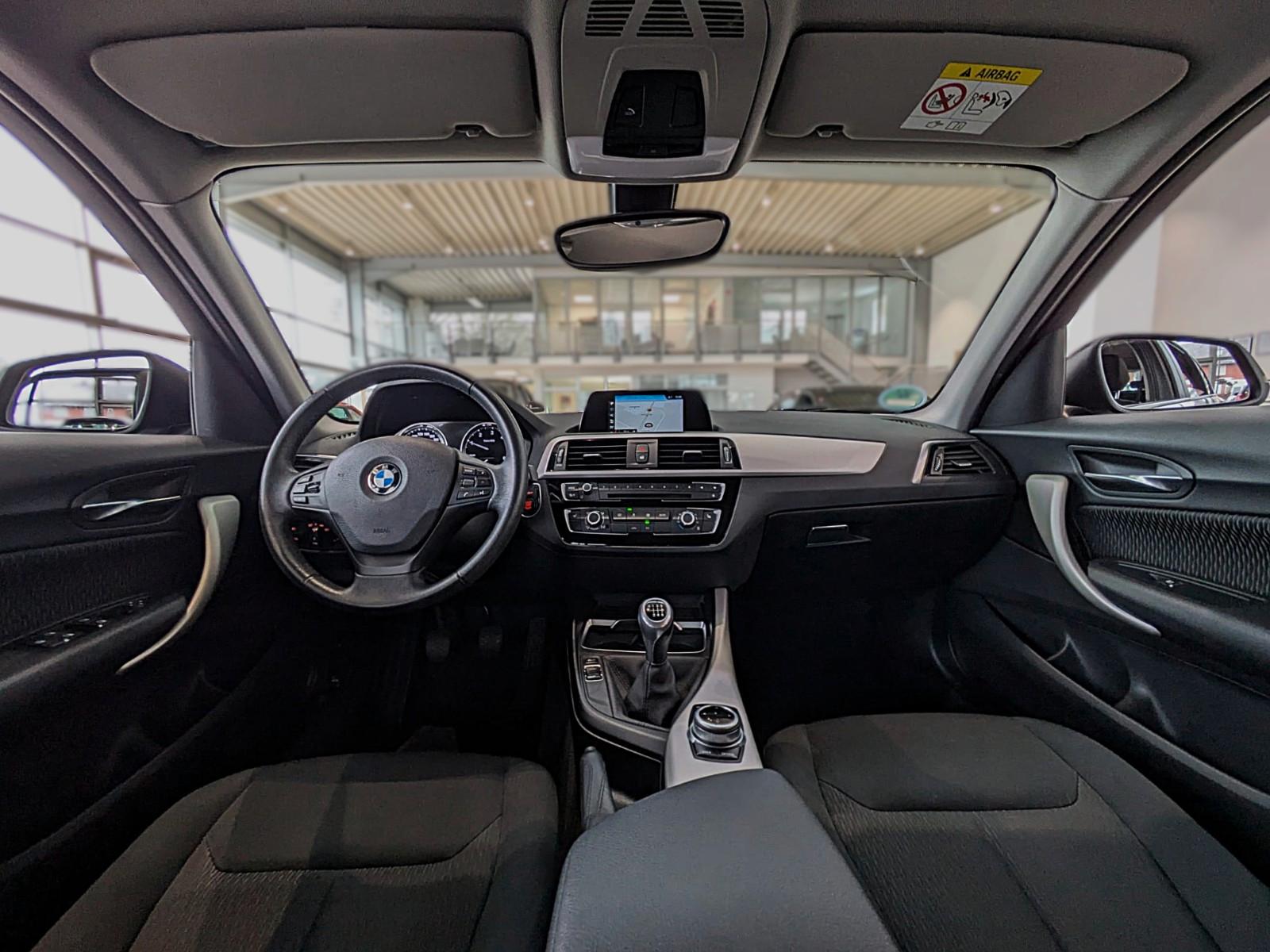 BMW 116d 5 Trg KLIMAAUT NAVI SITZHZG PDC 1.HAND ALU