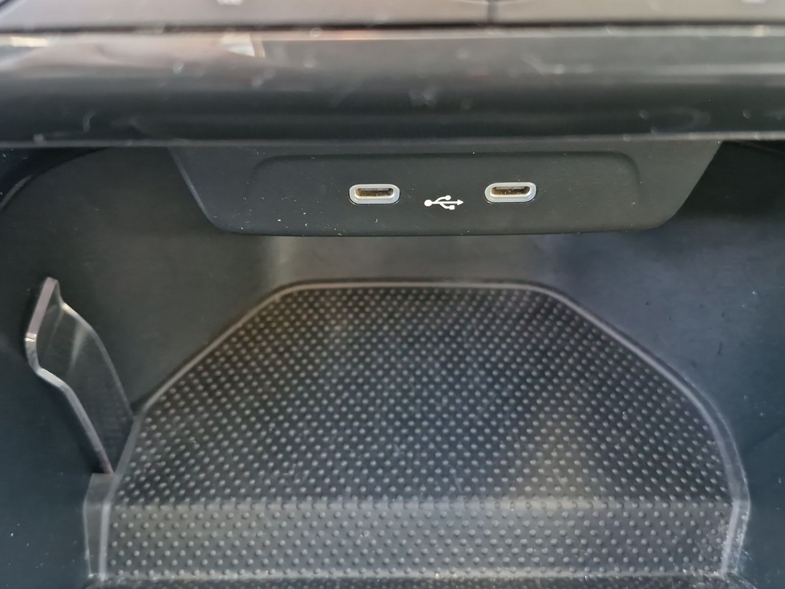 Fahrzeugabbildung SKODA Fabia Active 1.0 LED SH