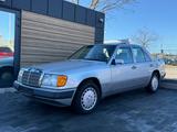 Mercedes-Benz E 230*OLDTIMER*H-ZULASSUNG*131TKM* - Mercedes-Benz E 230 aus 1991