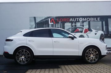 Porsche Cayenne - 1