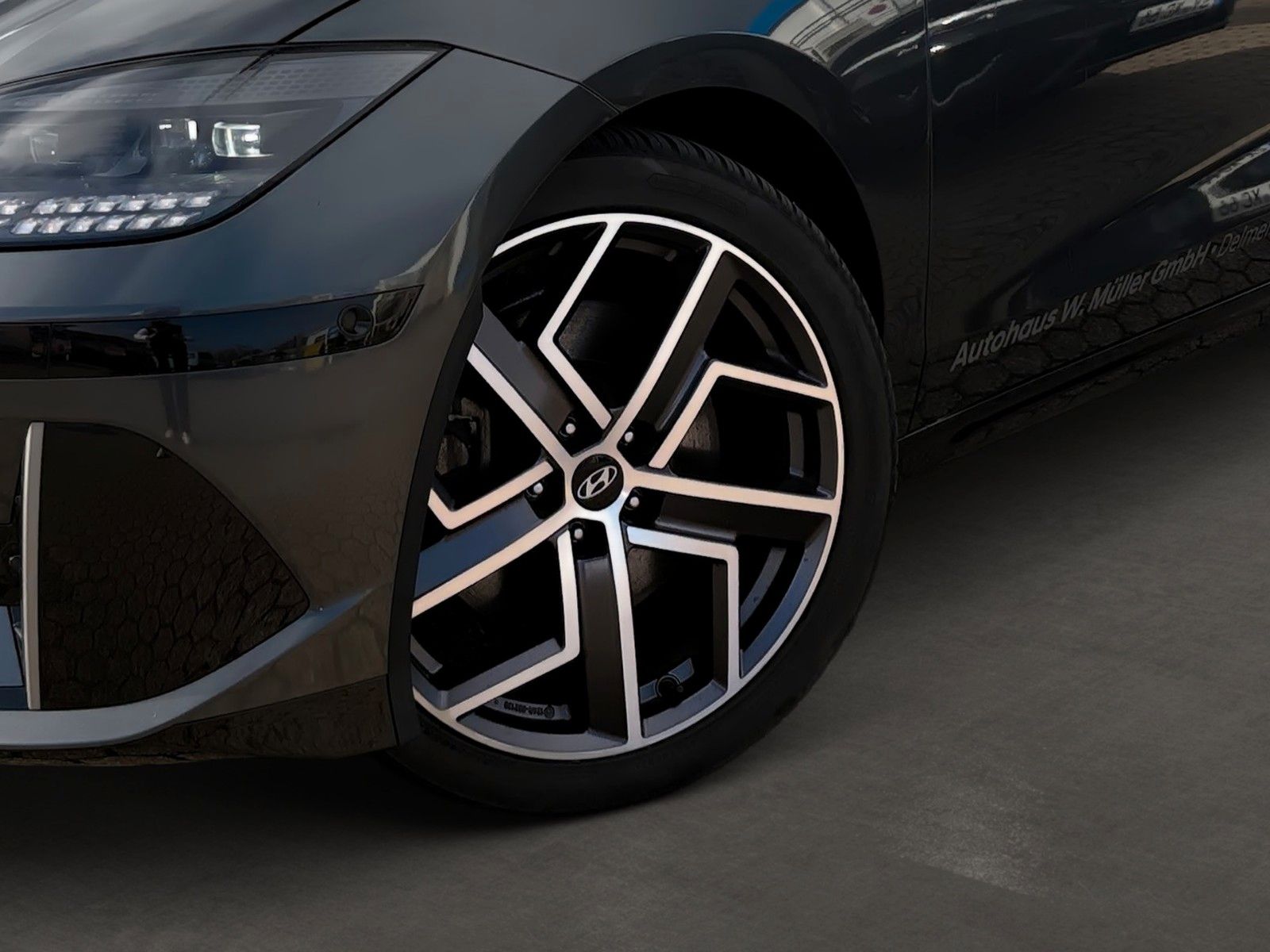 Fahrzeugabbildung Hyundai IONIQ 6 First Edition Elektro