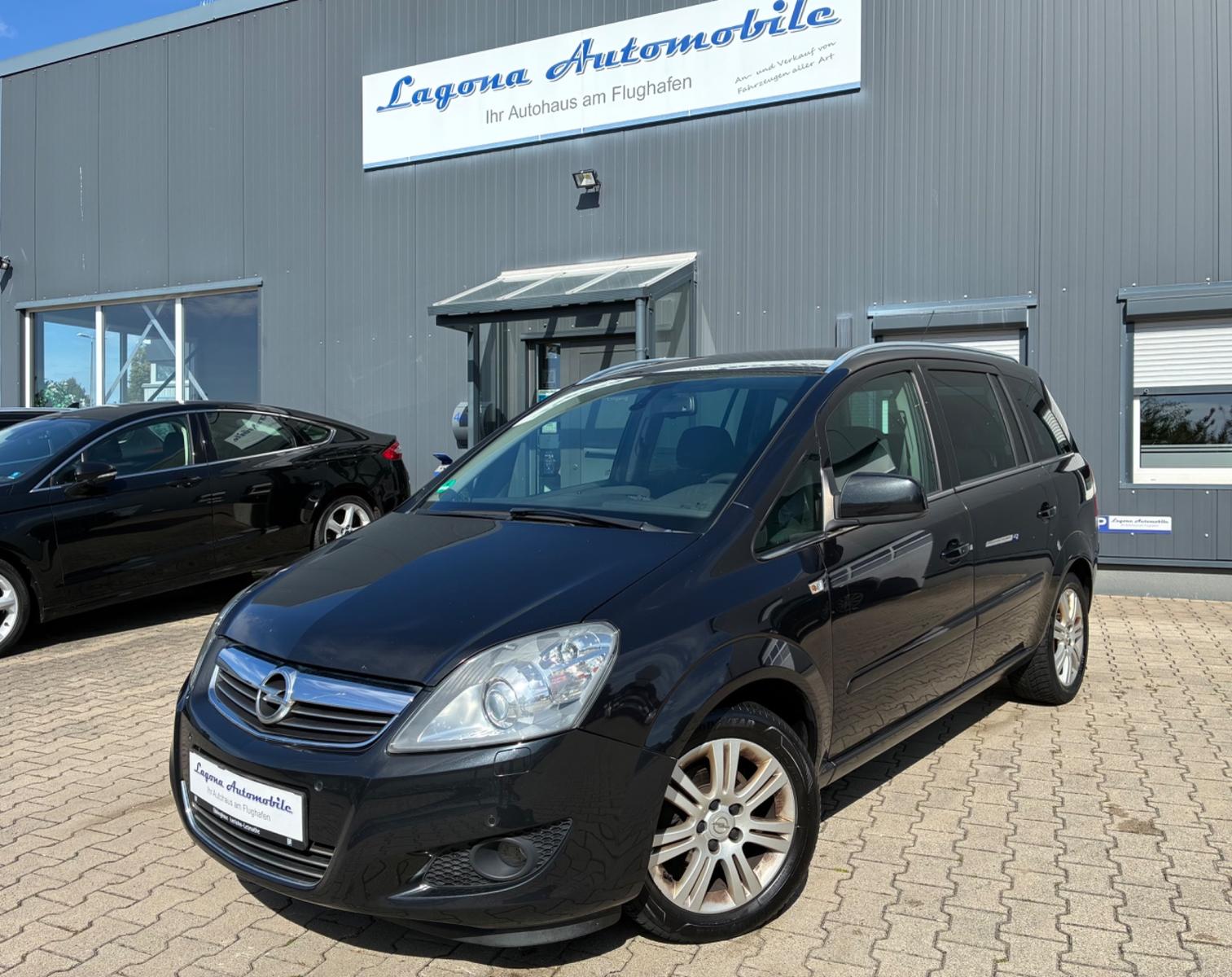 Opel Zafira 1.6 Family Plus *Xenon/7-SITZE/NAVI/ALU*