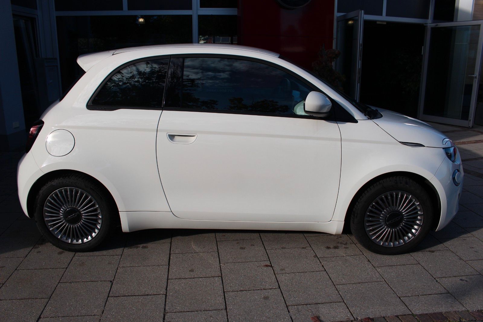 Fiat 500e CARPLAY/SOH 96,1% imagem 2