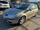 Volkswagen Golf V Lim. Trendline 1,6 LPG*Klima*2.Hand*AHK* - mit LPG-Antrieb: Beige, Schiebedach, Limousine