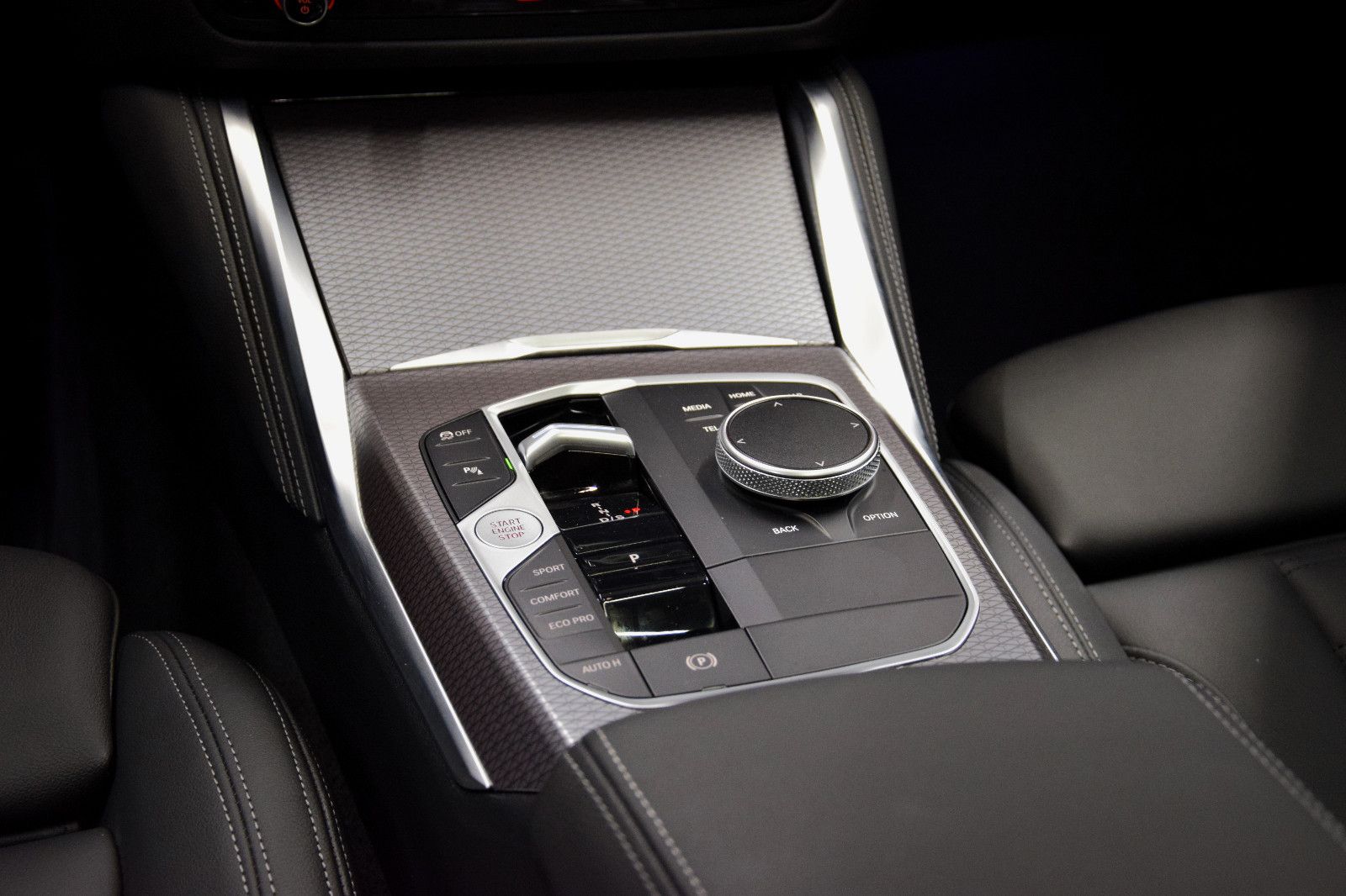 Fahrzeugabbildung BMW 420d Gran Coupé M Sport Laser GSHD ACC HuD Leder