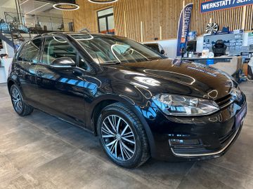 Volkswagen Golf VII Lim. Allstar BMT *Navi*