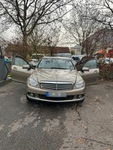 Mercedes-Benz Steht zum Verkauf - Mercedes-Benz 250 mit Benzin-Antrieb: Limousine