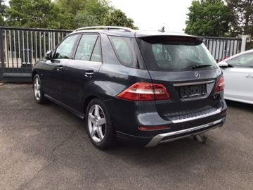 Mercedes ML 350 - 12