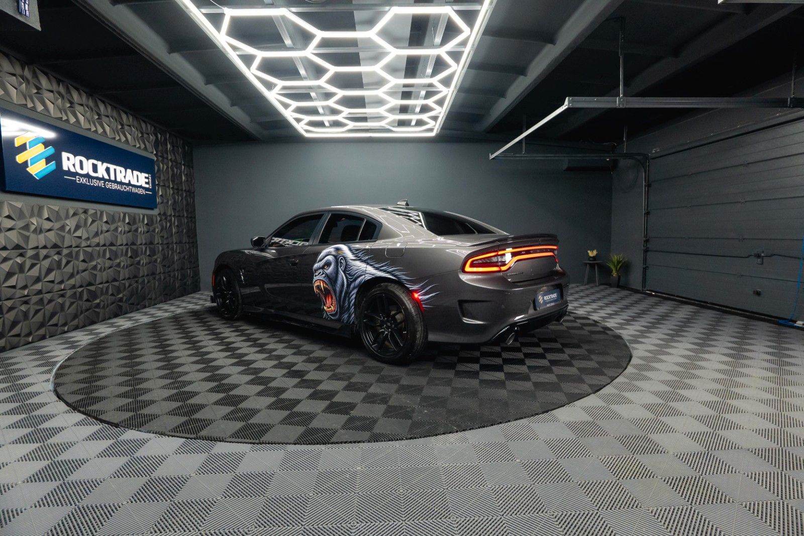 Fahrzeugabbildung Dodge Charger 5.7 V8 HEMI R/T KONG Night Performance