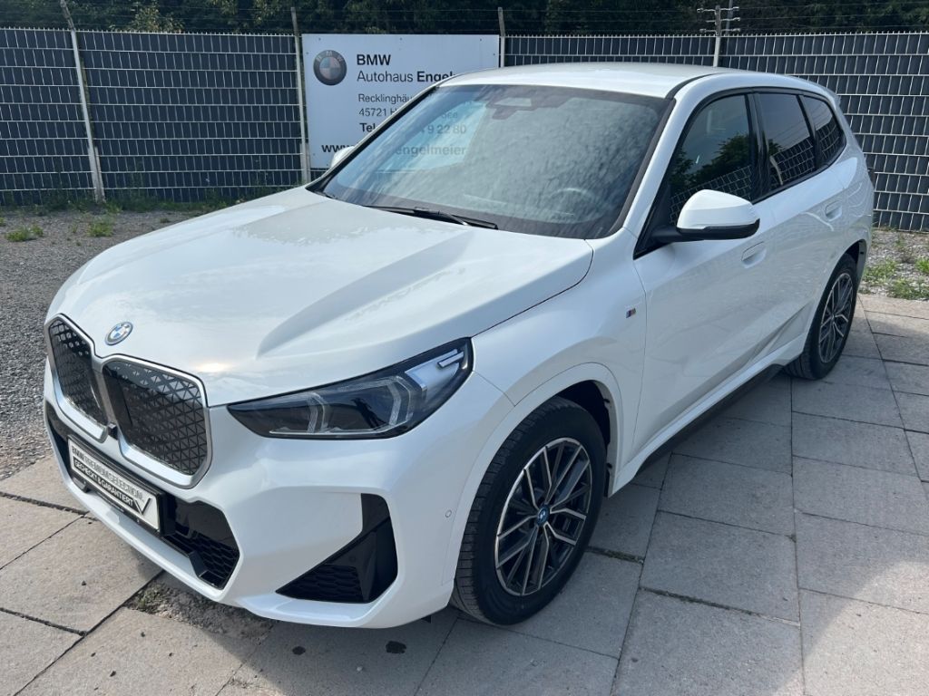 BMW iX1 xDrive30 MSport Leasing 36M  Anz.0,- 479,00!