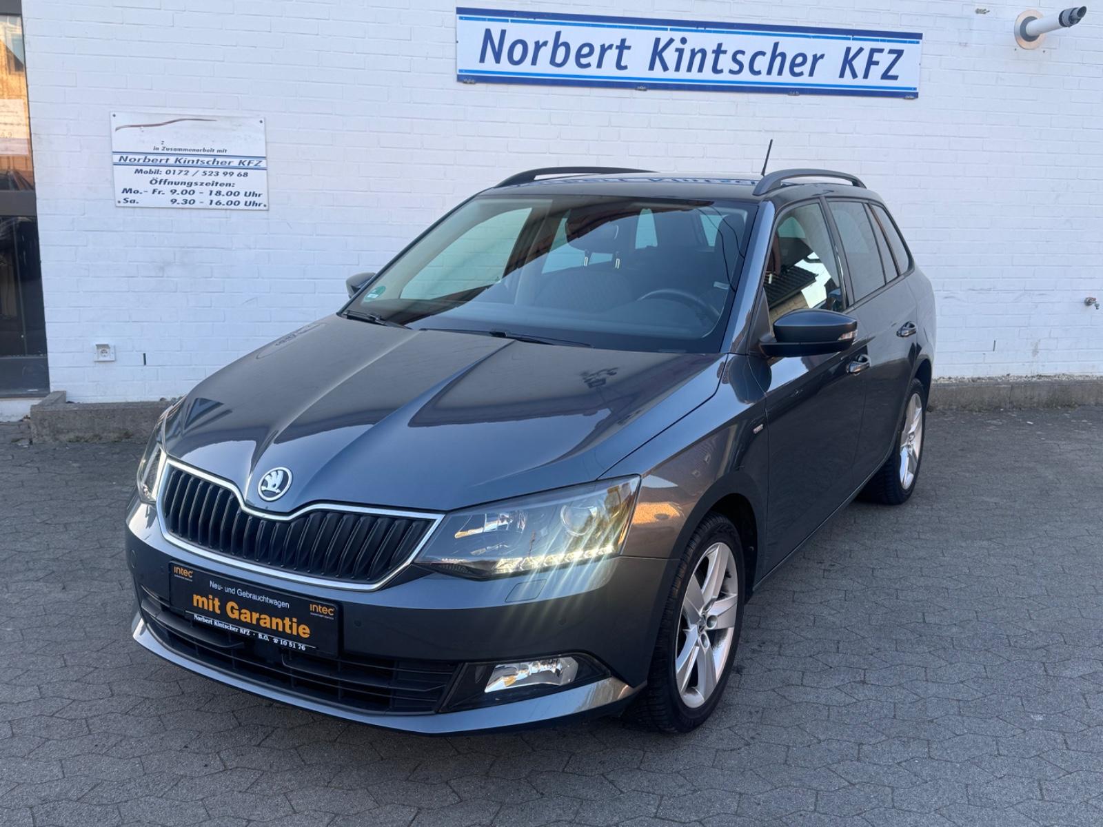 Skoda Fabia Combi DSG Drive/ AHK / SHZ/PDC/Climatronic
