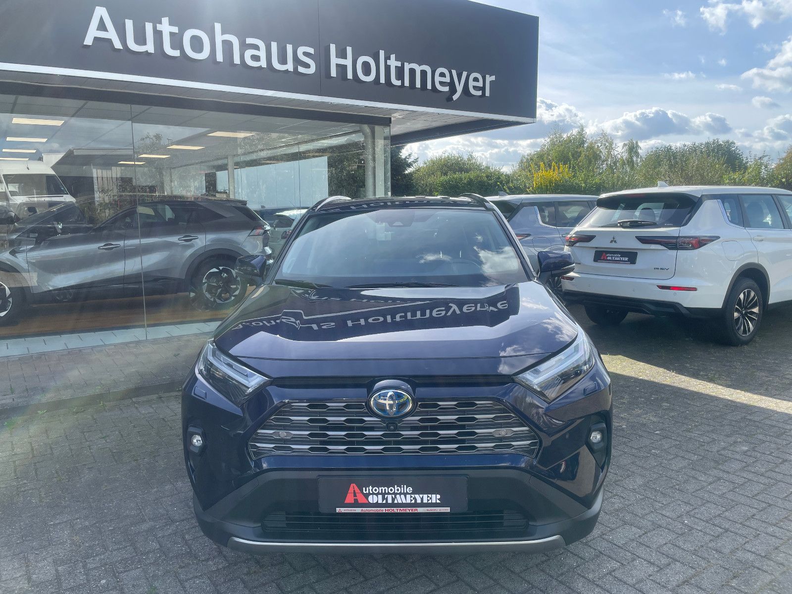 Toyota RAV4 Hybrid 4x2 Lounge Scheckheft 1.Hand WKR foto 2