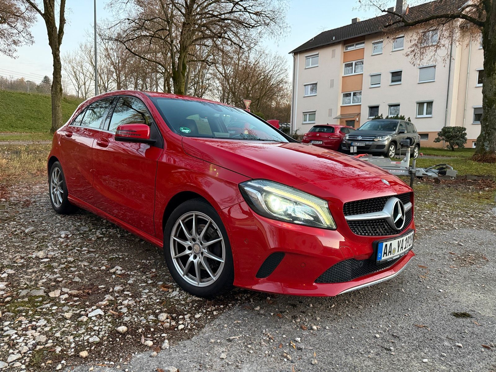 MERCEDES-BENZ A 180