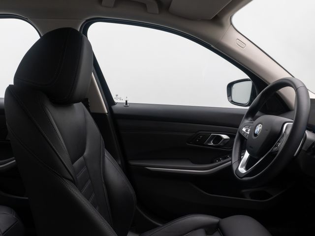 BMW 330, 2022 — 36