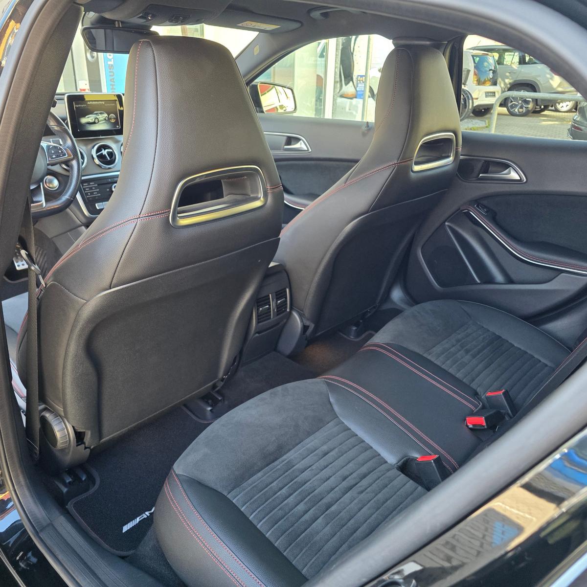 Mercedes-Benz GLA 200 CDI / d AMG Line