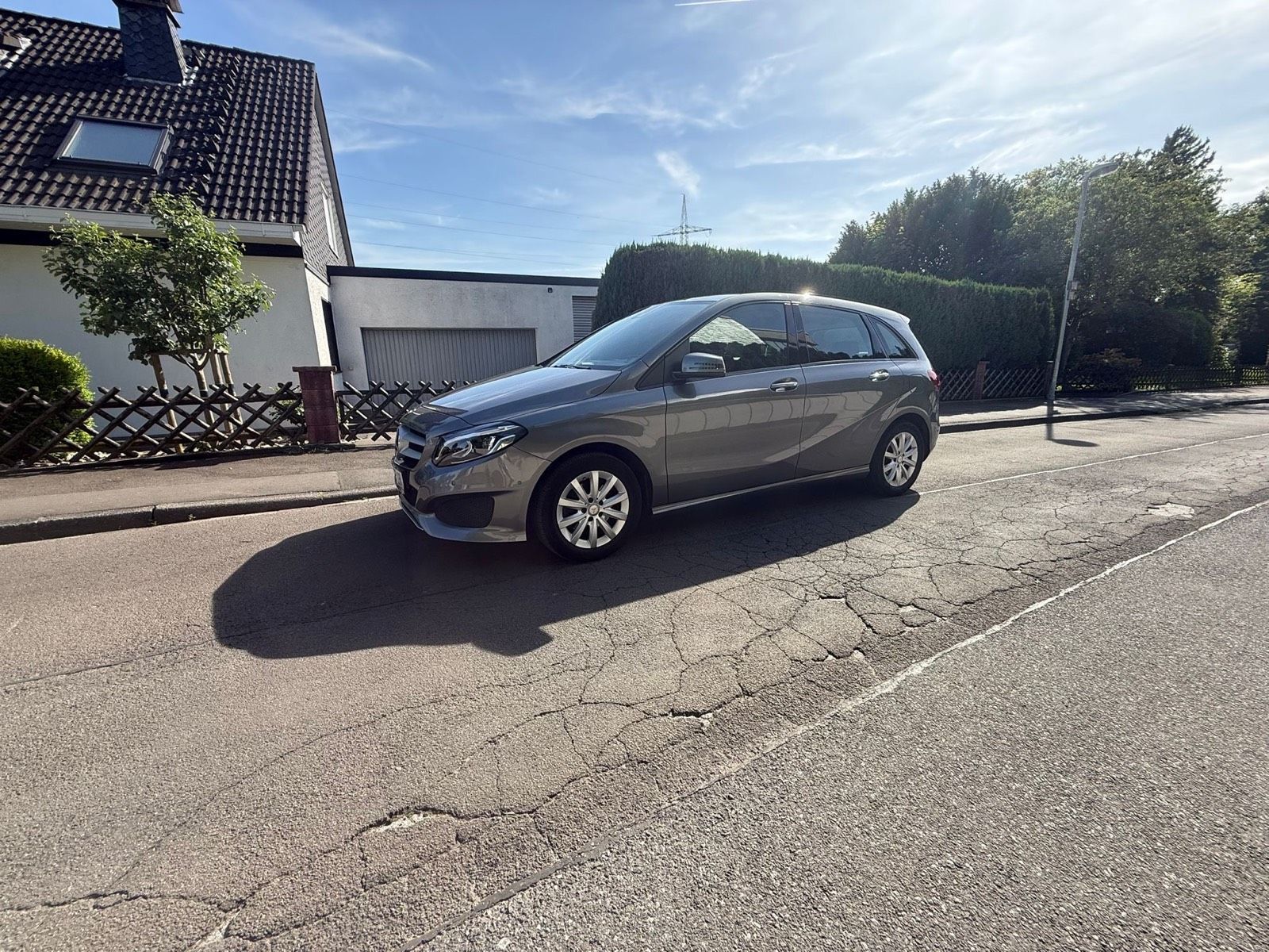 MERCEDES-BENZ B 200