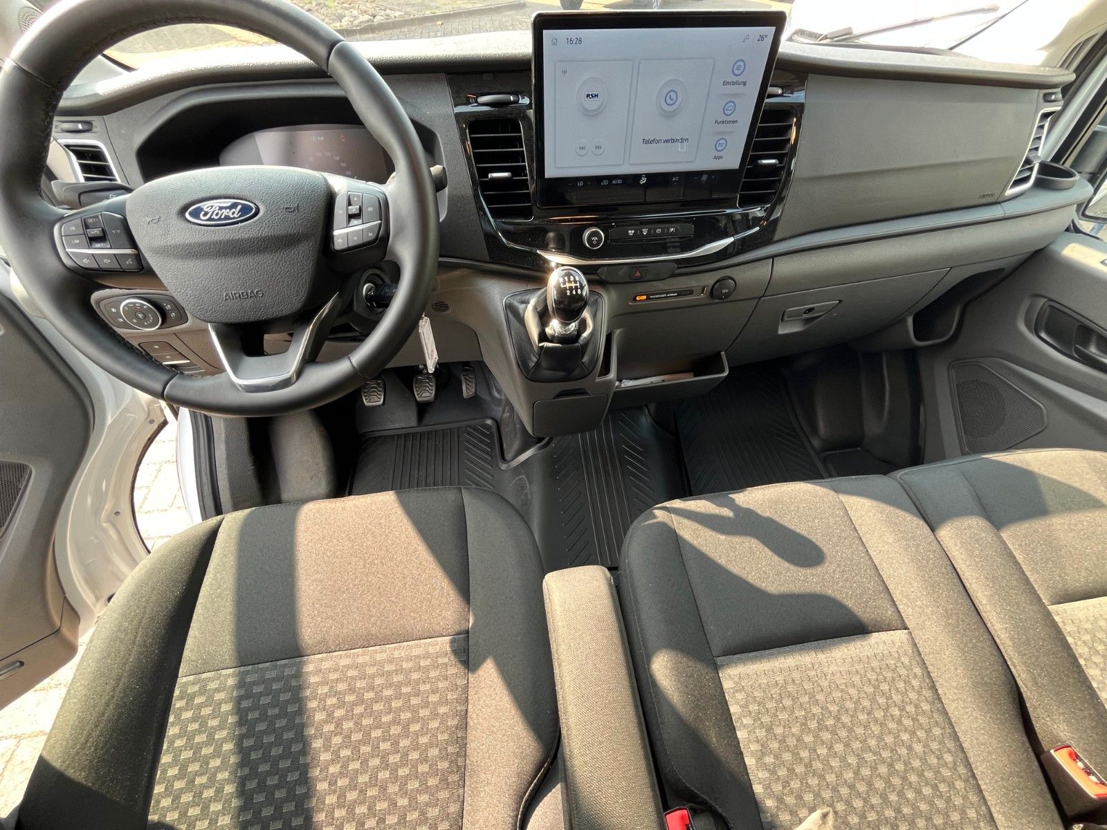 Fahrzeugabbildung Ford Transit 350 L3 Kasten hoch lang KLIMA AHK