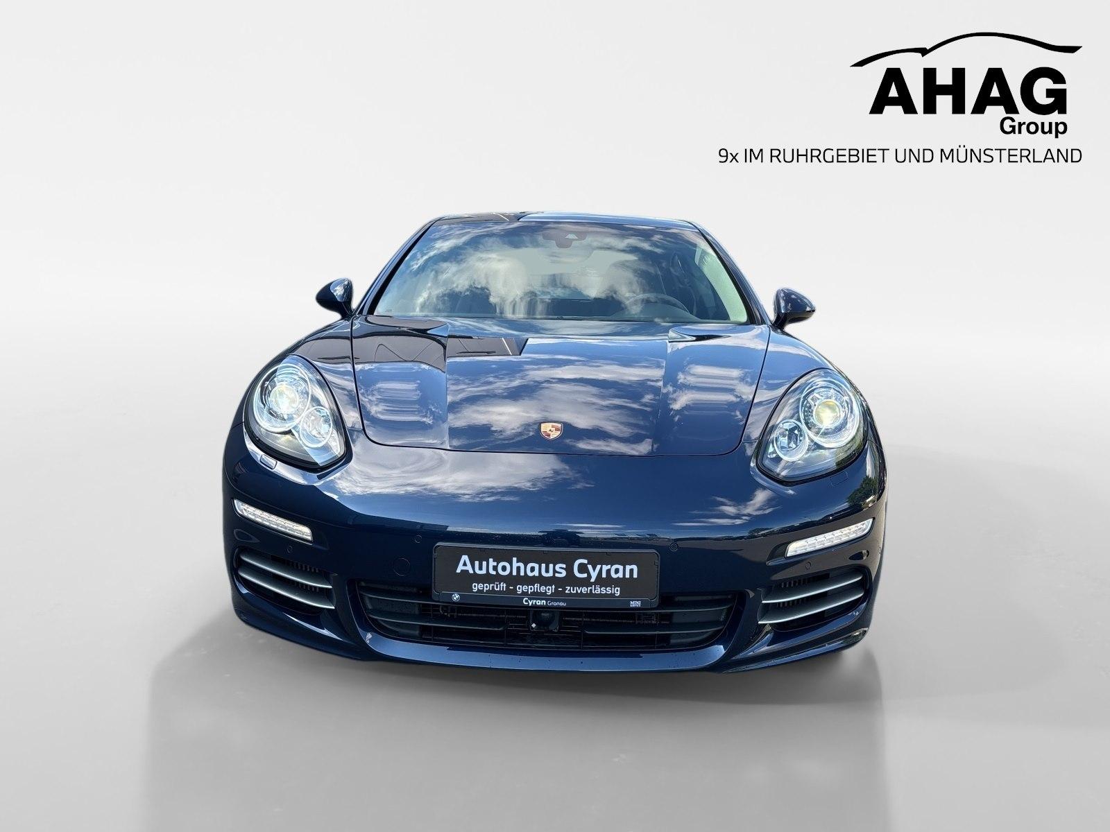 Porsche Panamera 4S