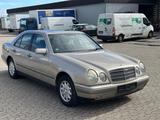 Mercedes-Benz E 200 ELEGANCE - Schiebedach - TÜV+ÖL NEU ! - Mercedes-Benz E 200 aus 1996