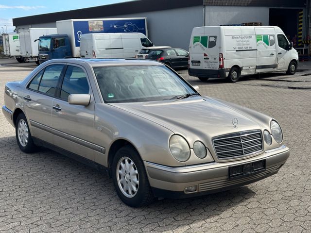 Mercedes-Benz E 200 ELEGANCE - Schiebedach - TÜV+ÖL NEU !