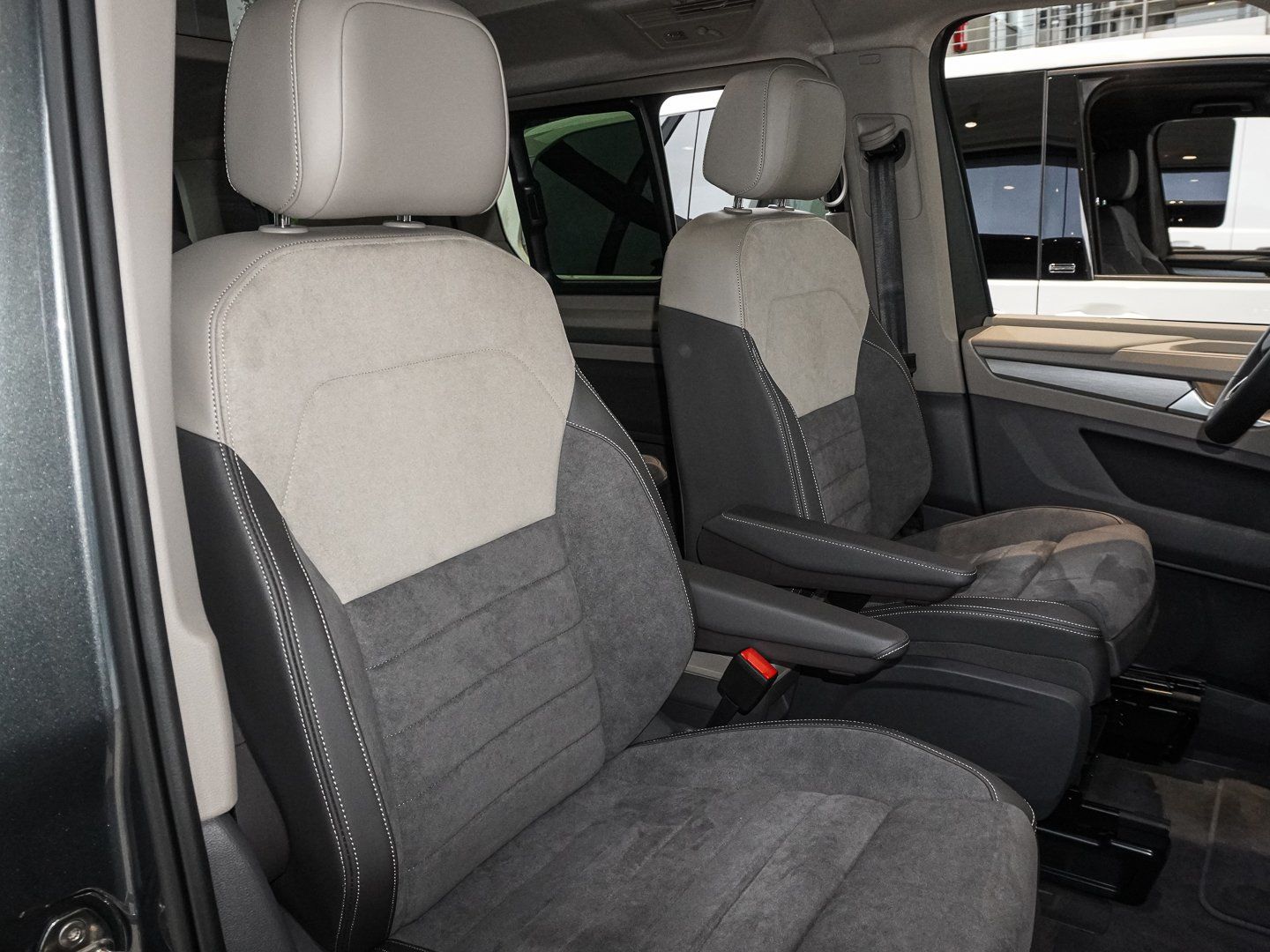 Volkswagen T7 Multivan - Bild 7