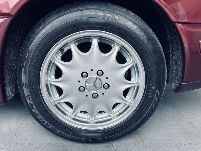 Mercedes-Benz SL 280