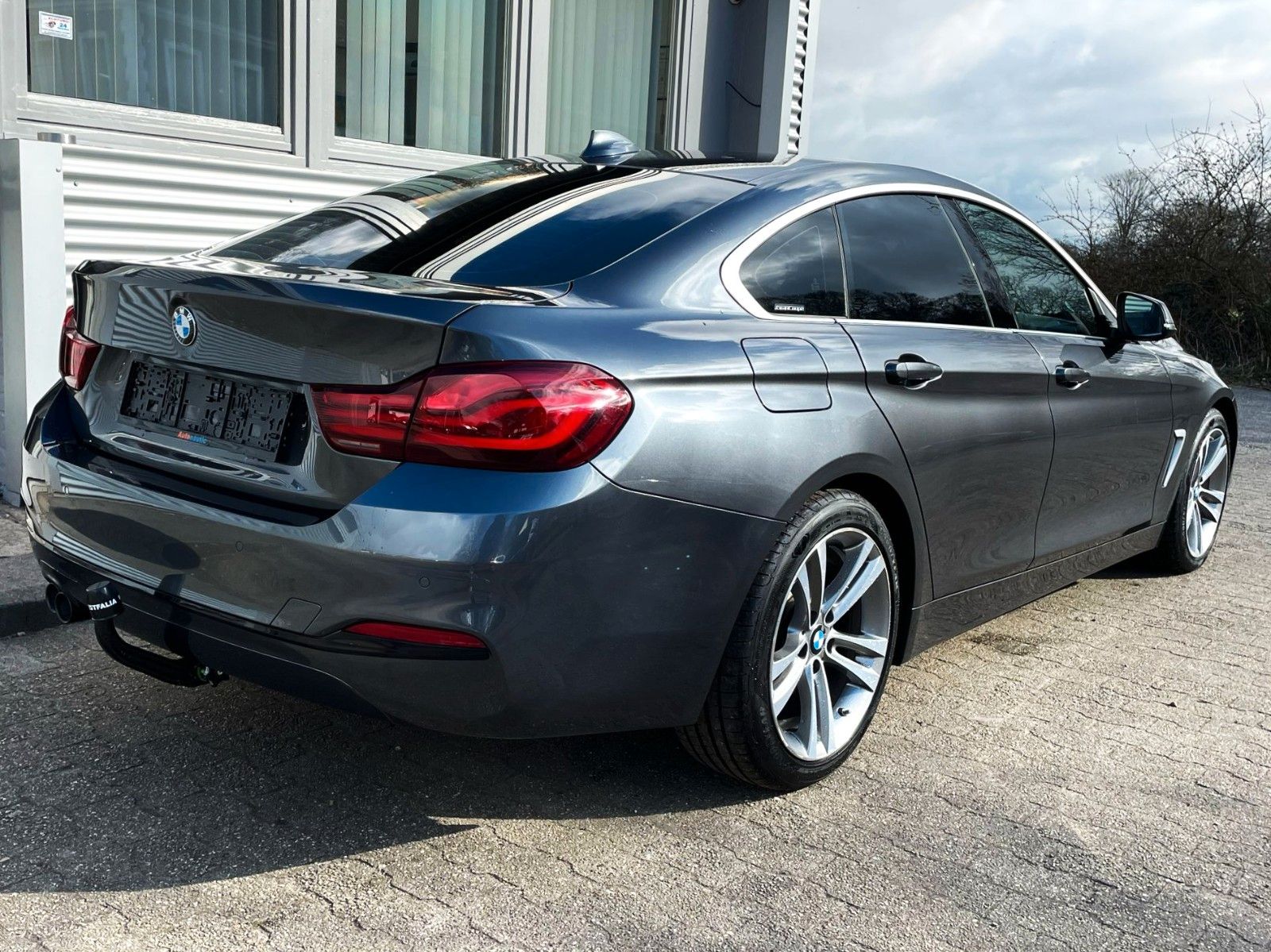 Fahrzeugabbildung BMW Gran Coupe 430 d Sport SAG LEDER NAVI LED AHK