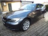 BMW 330i E91-Leder-Xenon-AHK-1.Hd-105.000KM+KD-Heft! - BMW 330 mit Benzin-Antrieb: Kombi, E91 330i