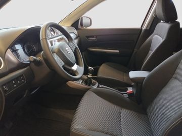 Fotografie 9 des Suzuki Vitara 1.4 Mild-Hybrid Comfort Navi SHZ PDC