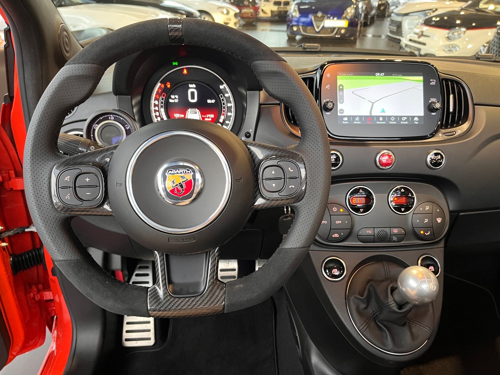 Fahrzeugabbildung Abarth 695C Competizione BEATS NAV CARPLAY