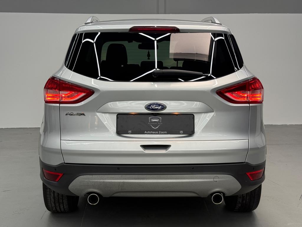 Ford Kuga Titanium, Foto 11 von 45
