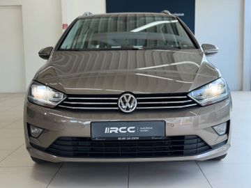 Volkswagen Golf - 2