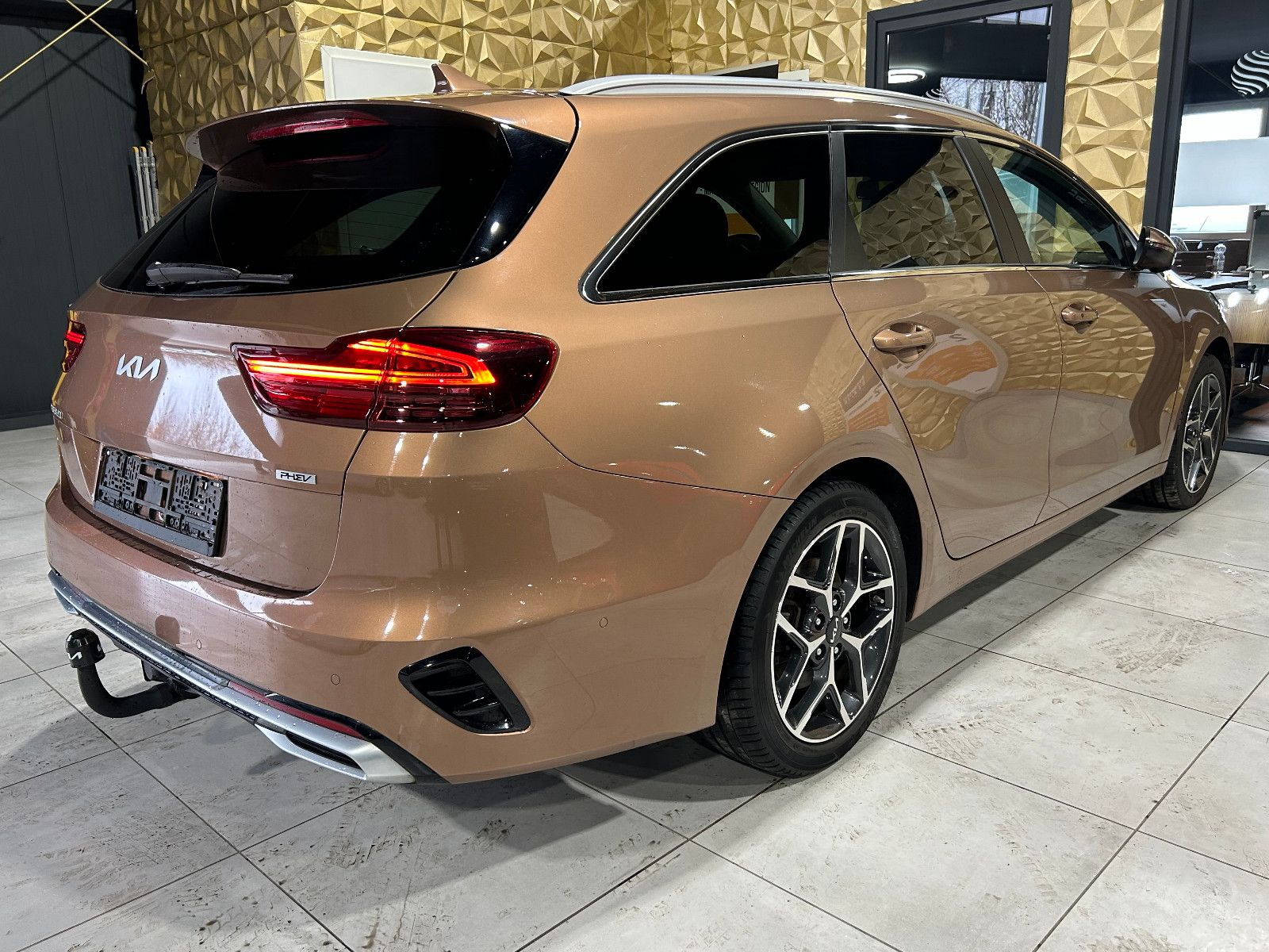 Fahrzeugabbildung Kia Ceed Sportswagon/Platinum Edition/DIGITAL-TACHO/