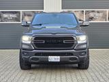 Dodge RAM 1500 5.7 4x4 Bighorn LED RAMBOX 22´´ AHK - Dodge: Geländewagen, 5.2