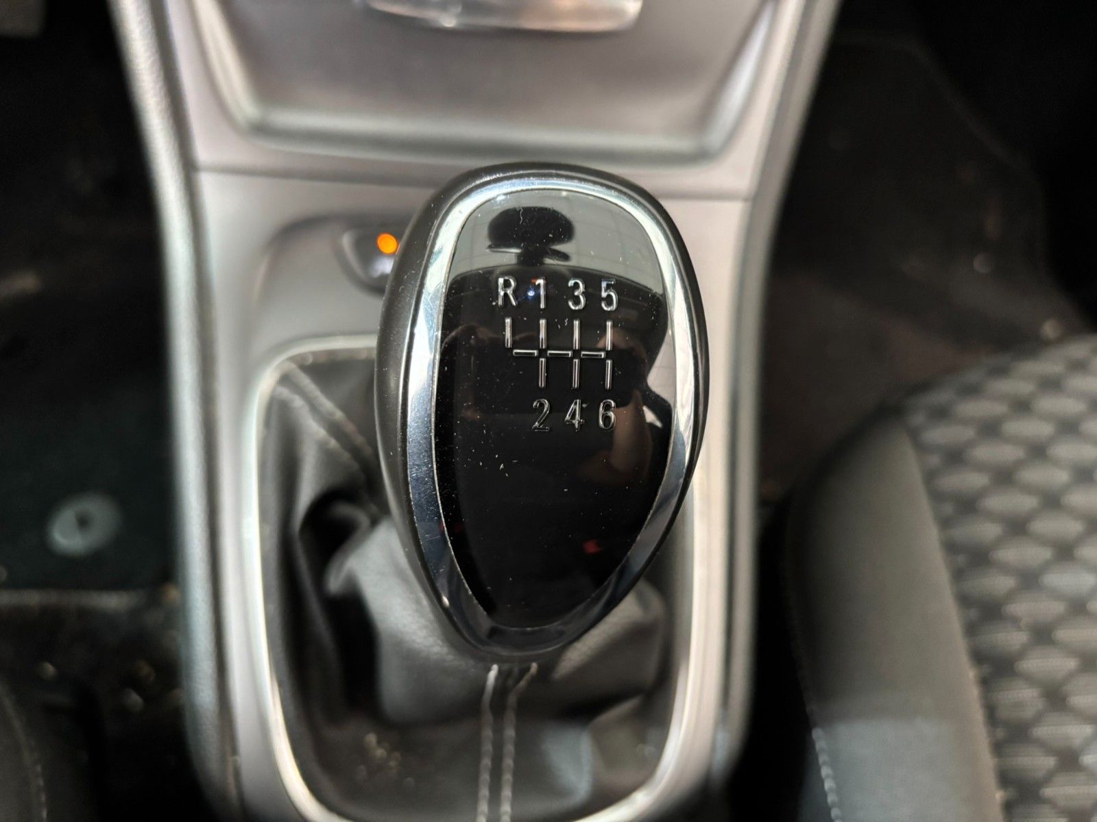 Fahrzeugabbildung Opel Astra K ST 1.6D NAVI/SHZ/LHZ/PDC/ABST.TEMPOMAT