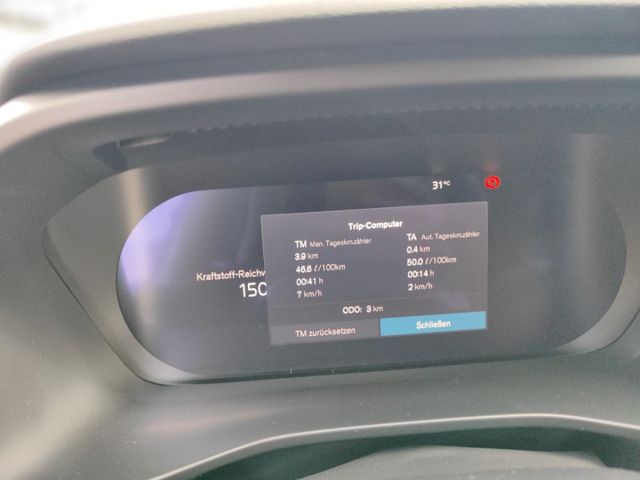 VOLVO XC 40 (Bild 15 von Array)