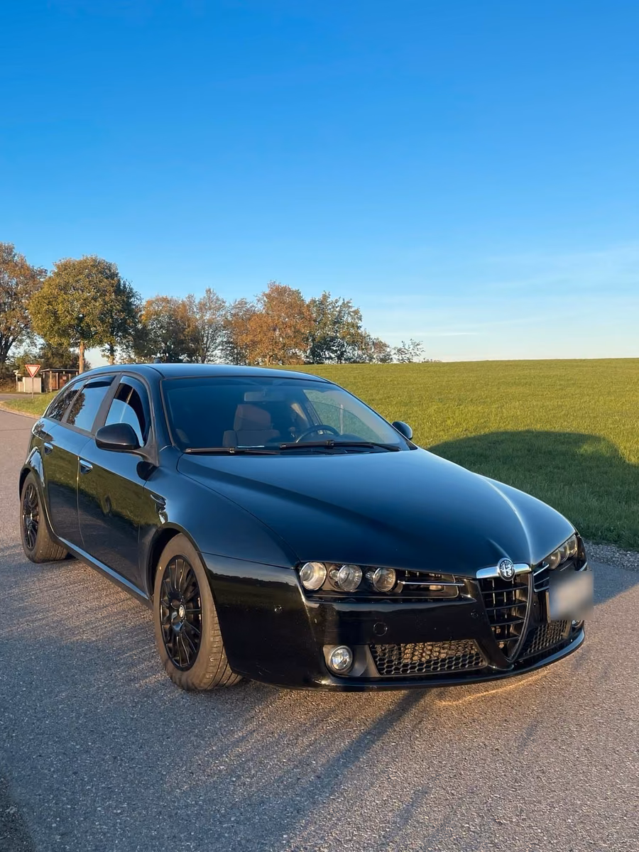 Alfa Romeo 159