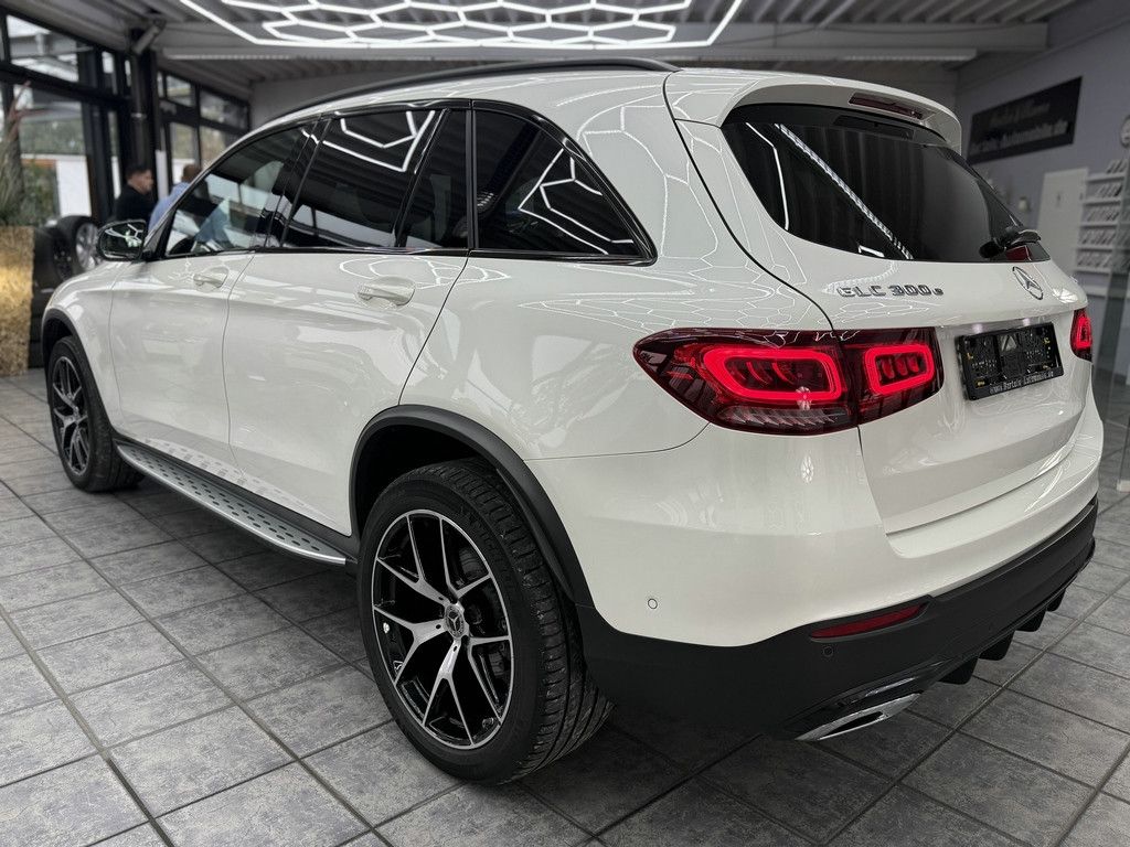 Mercedes-Benz GLC 300 e 4Matic AMG Line LED Leder Pano 9G foto 5