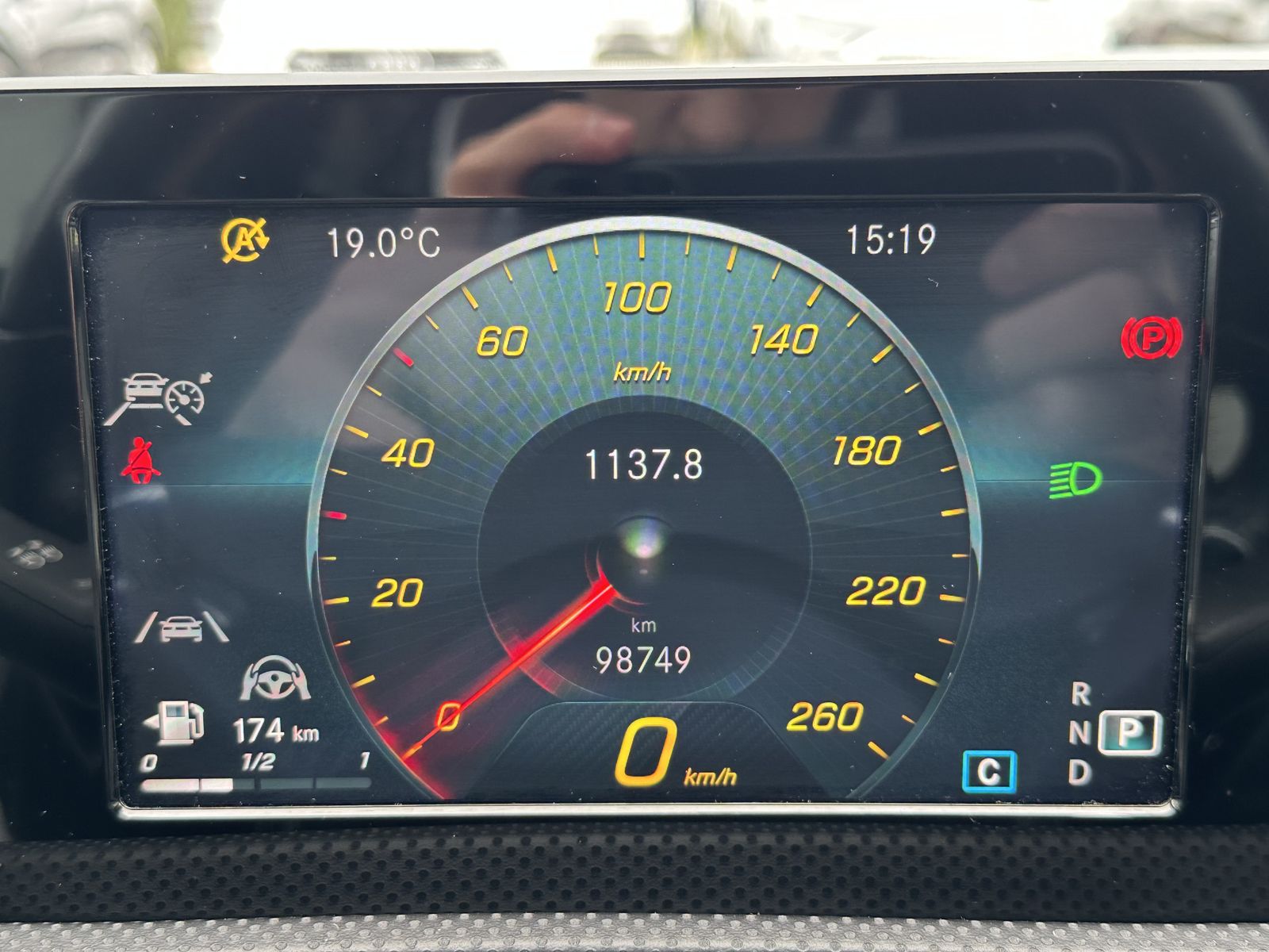 Fahrzeugabbildung Mercedes-Benz CLA 200d Shooting Brake AMG-Line NAV+LED+KAM+ACC