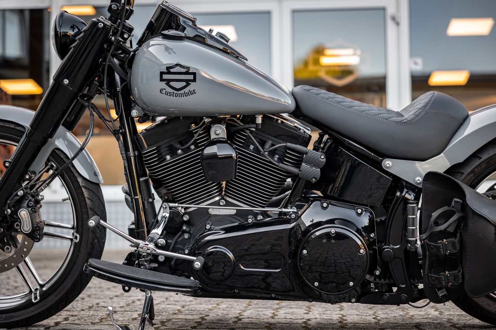 Fahrzeugabbildung Harley-Davidson FLSS SOFTAIL SLIM S 110 cui - Heckumbau -