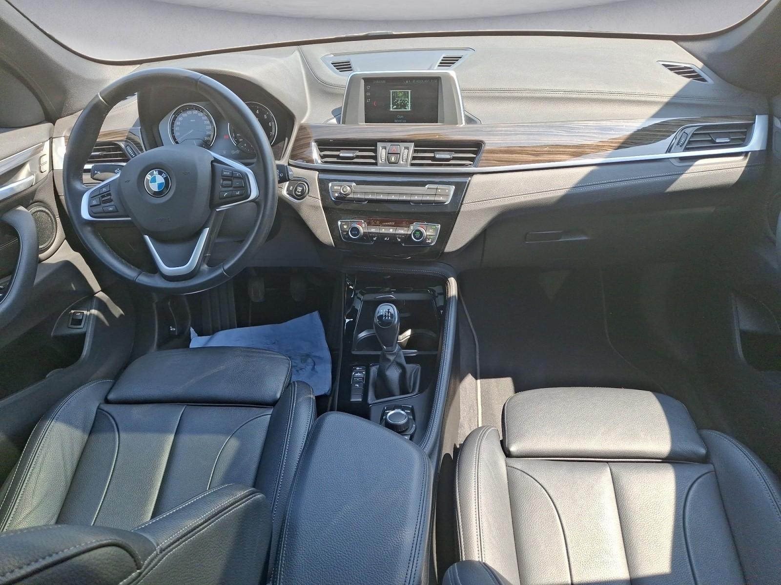 BMW X1 sDrive18i Sport Line Panorama Klimaaut. PDC e, миниатюра 11