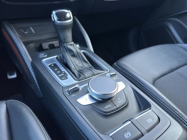 Q2 35 1.5 TFSI S line