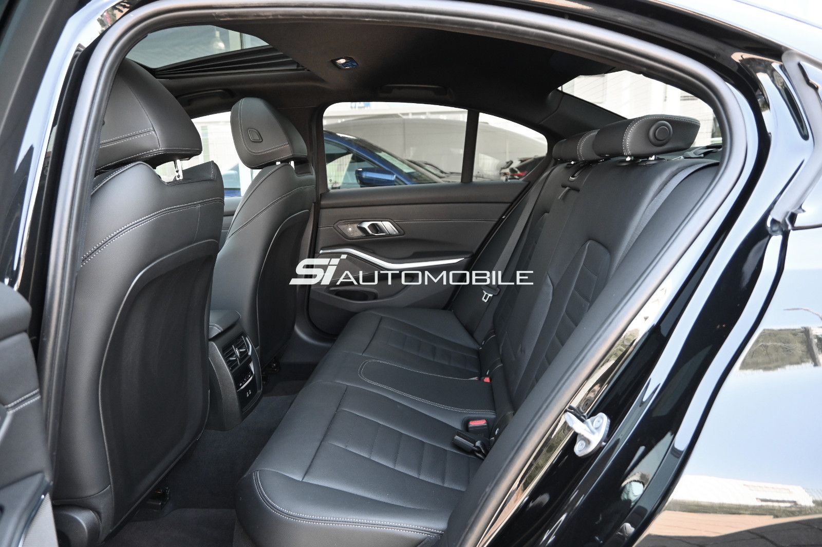 Fahrzeugabbildung BMW 320i xDr. M SPORT °UVP 76.229€°GLASDACH°STANDHZG