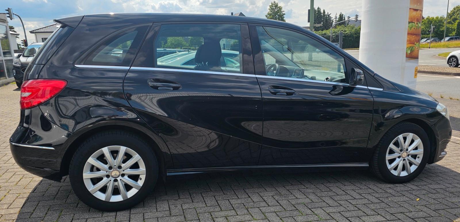 Mercedes-Benz B 180 Sports Tourer"Rückfahrkamera"